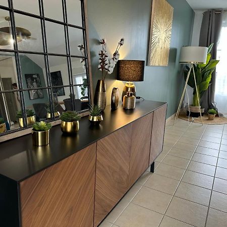 Appartement L'Escale Du Trianon à Le Plessis-Robinson Extérieur photo