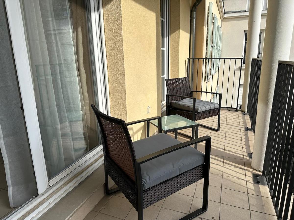 Appartement L'Escale Du Trianon à Le Plessis-Robinson Extérieur photo