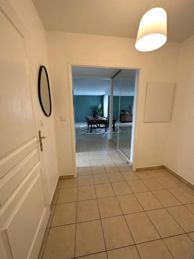 Appartement L'Escale Du Trianon à Le Plessis-Robinson Extérieur photo